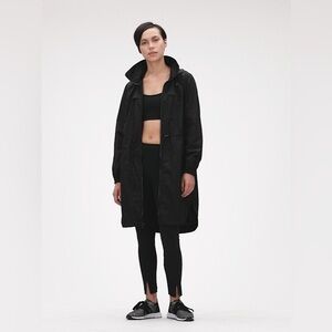 GapFit Packable Women’s Mid-Length Parka Jacket Black Size Small